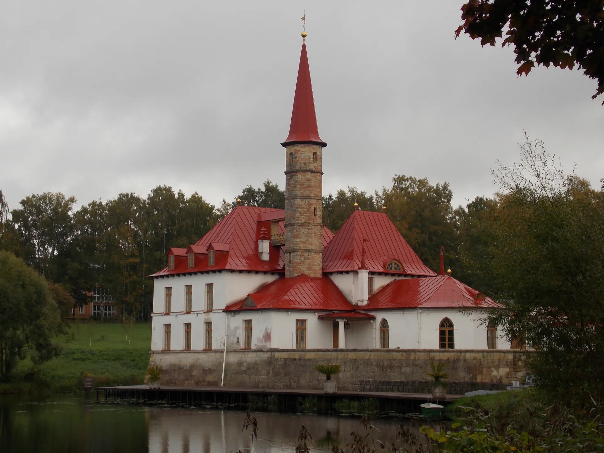 Гатчинский Приоратский парк