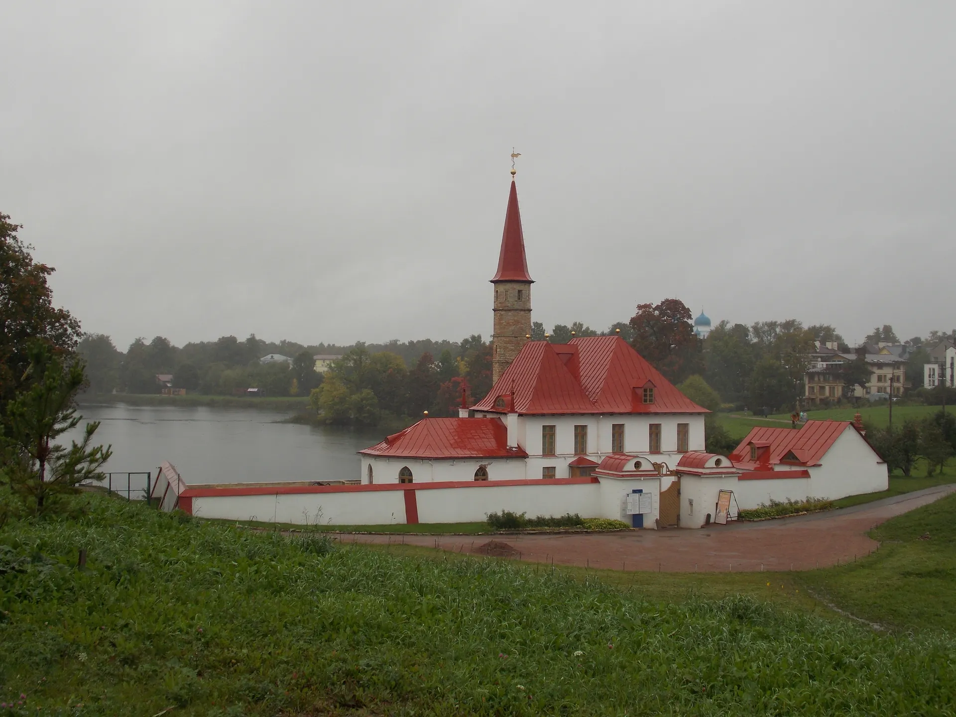 Гатчинский Приоратский парк