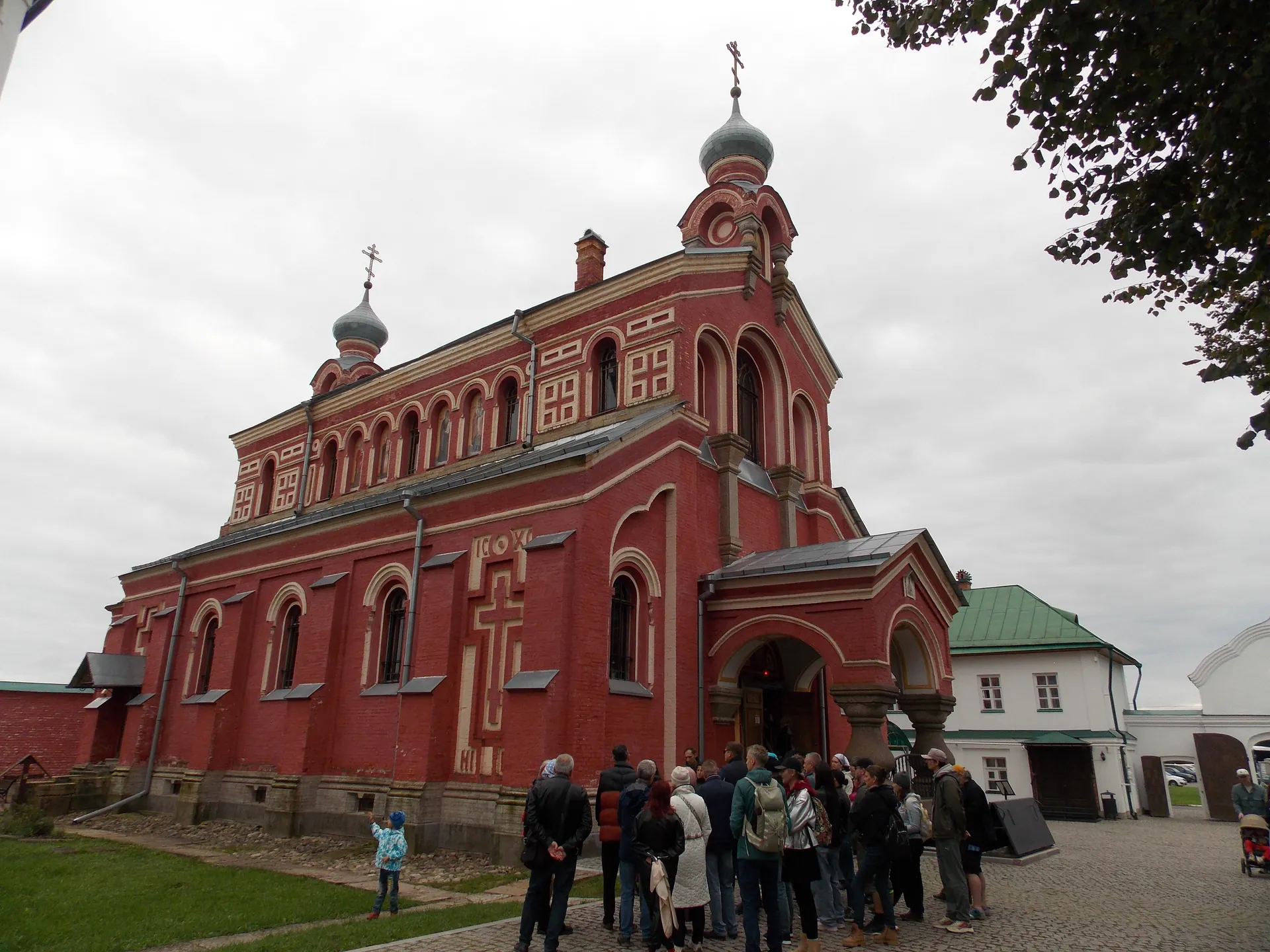 Церковь Иоанна Златоуста в Никольском монастыре