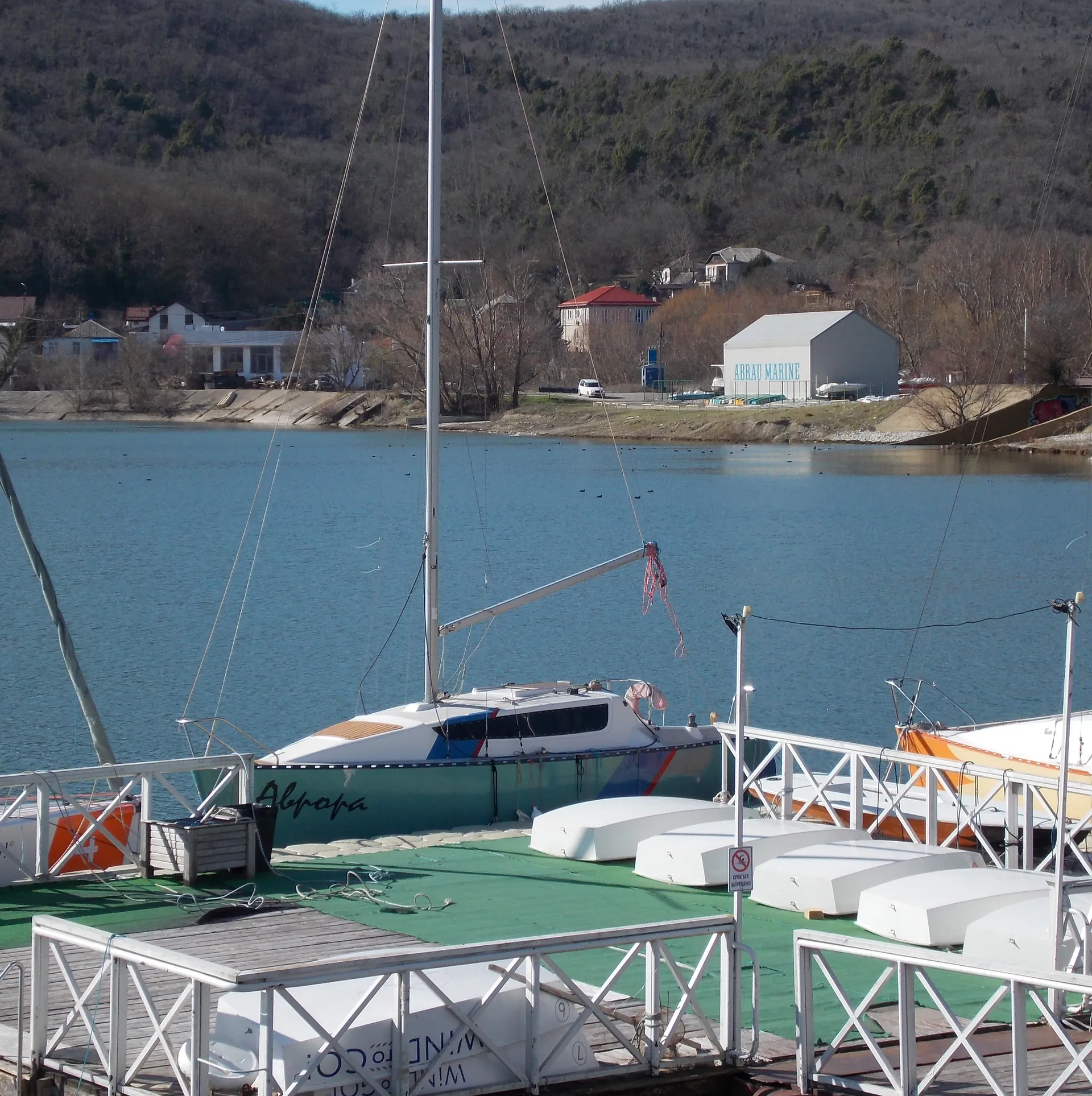 Abrau Sailing  ​Парусный клуб