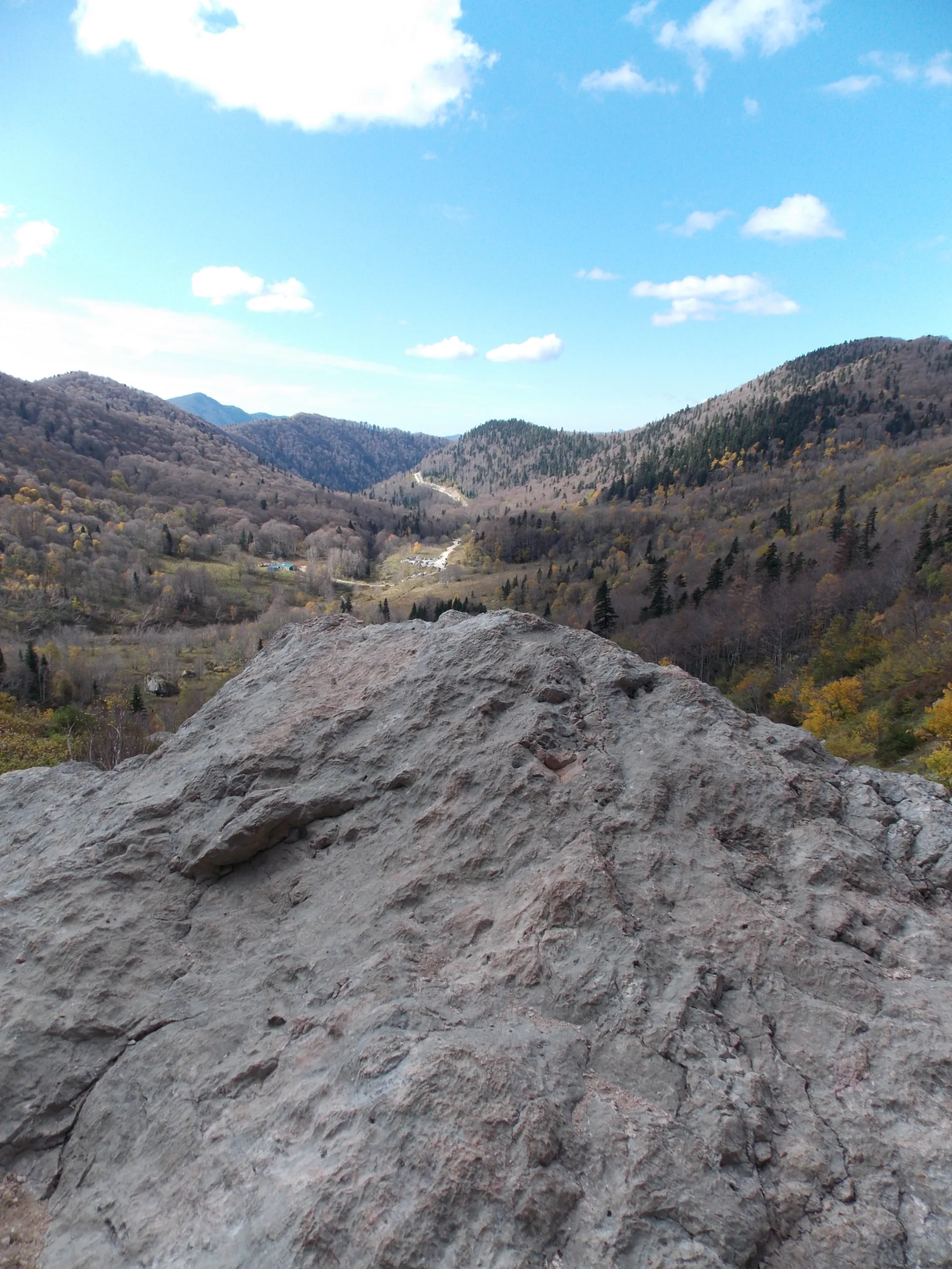 Камень