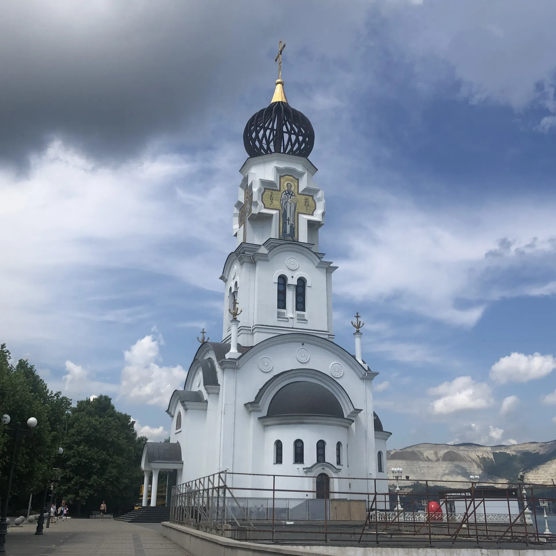 Храм Петра и Февронии
